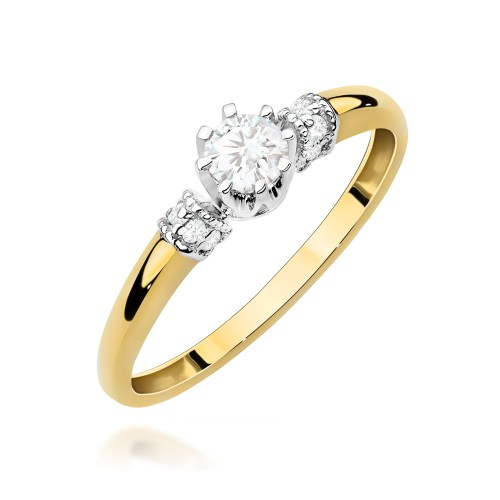 Przejdź do produktu Złoty Pierścionek z Diamentem 0,25ct i Diamentami 0.07ct