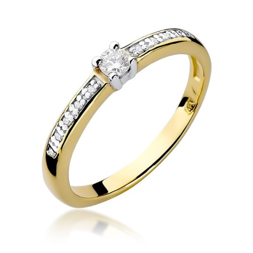 Przejdź do produktu Złoty Pierścionek z Diamentem 0.08ct i Diamentami 0.05ct